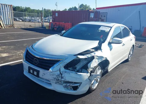 2015 Nissan Altima 2.5 Sv из США, поврежденный, VIN 1N4AL3AP4FC147816